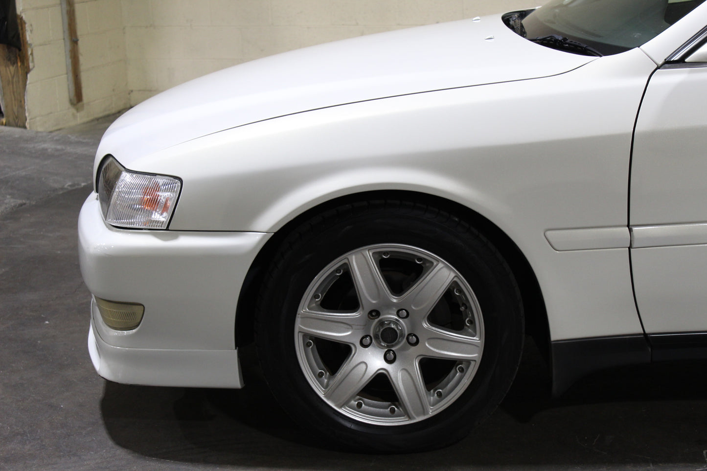 JDM RHD TOYOTA CHASER GX100 AVANTE FOR SALE 2.5L AUTOMATIC 1GFE PEARL WHITE