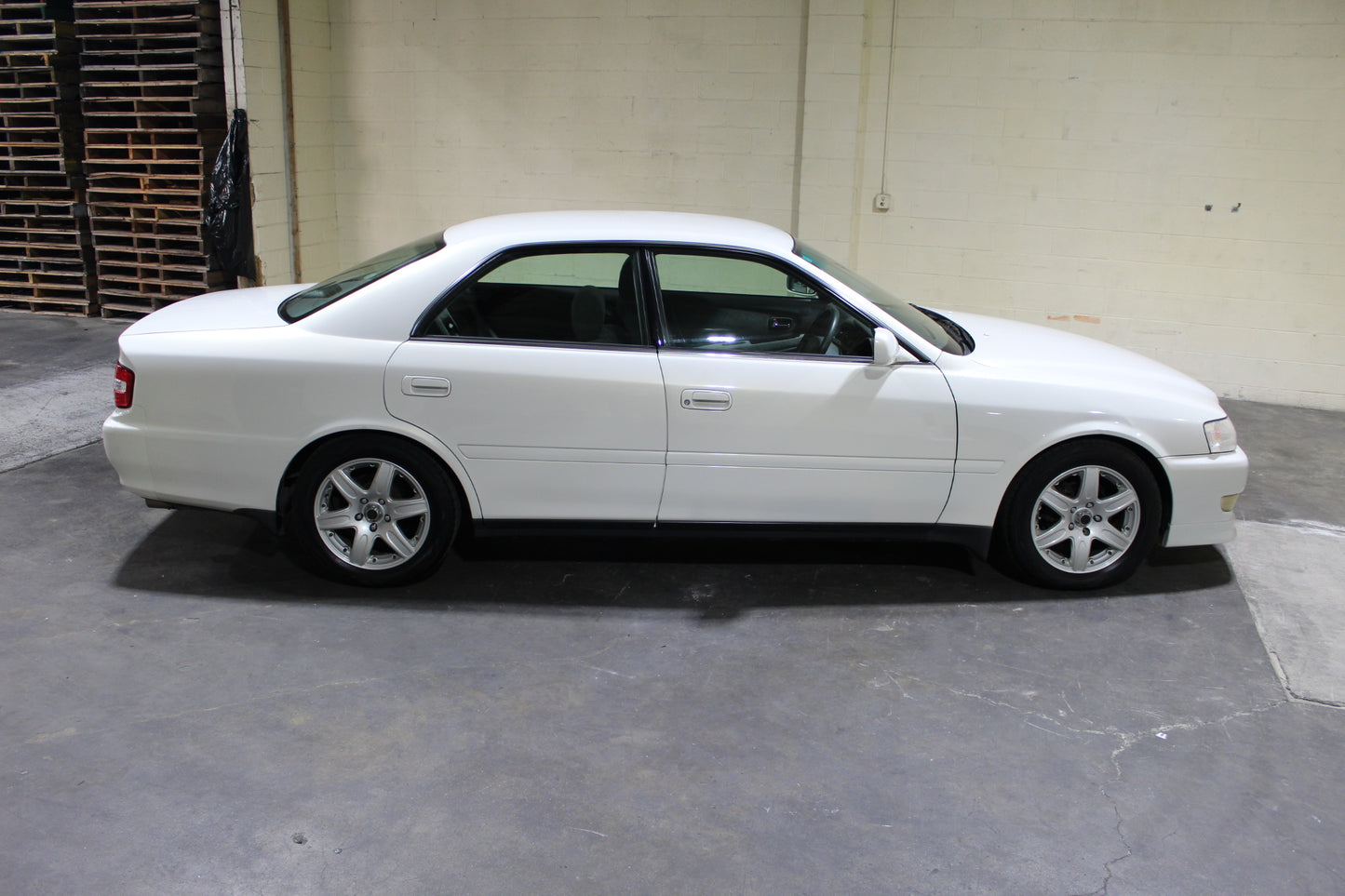 JDM RHD TOYOTA CHASER GX100 AVANTE FOR SALE 2.5L AUTOMATIC 1GFE PEARL WHITE