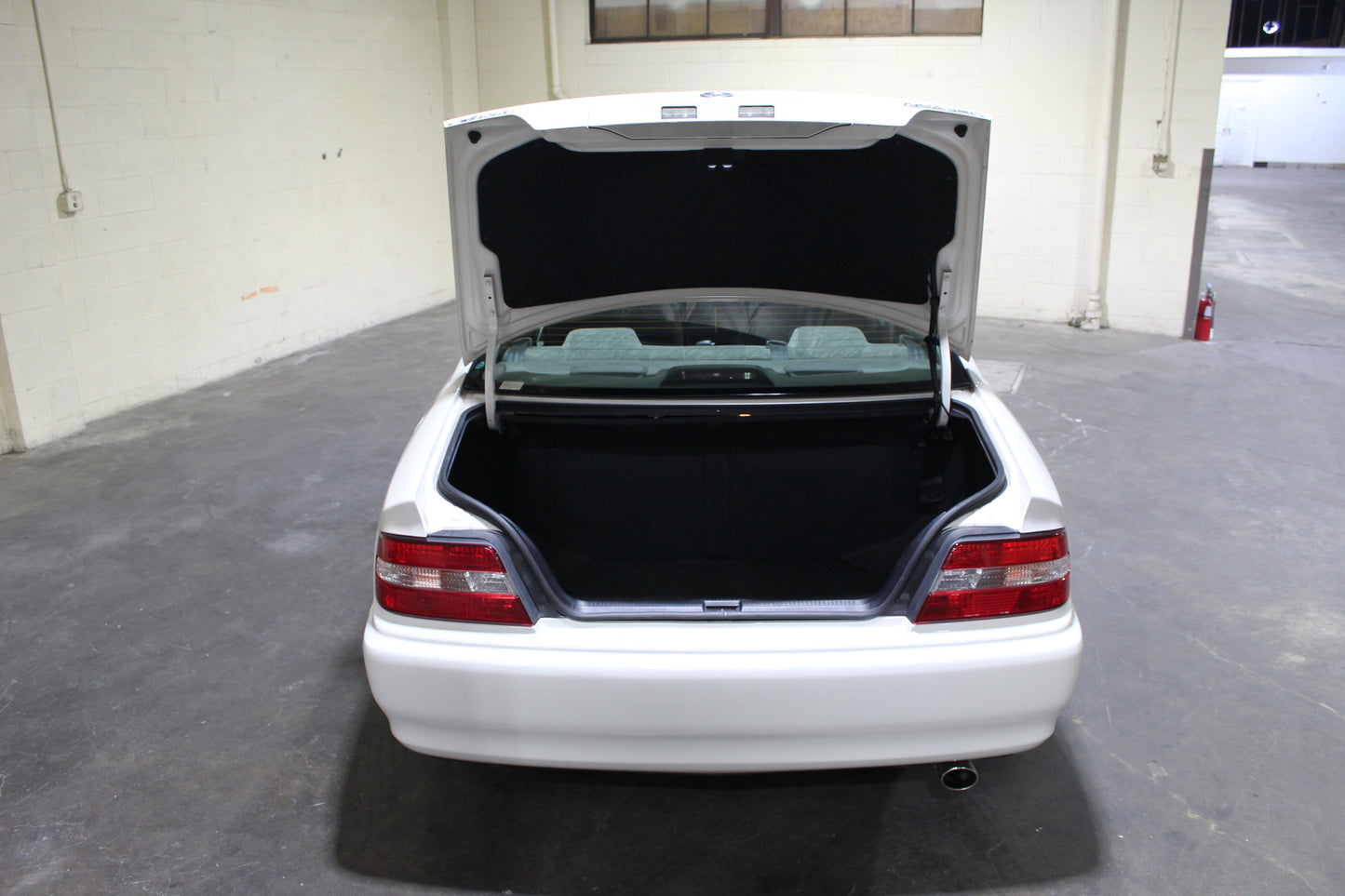 JDM RHD TOYOTA CHASER GX100 AVANTE FOR SALE 2.5L AUTOMATIC 1GFE PEARL WHITE