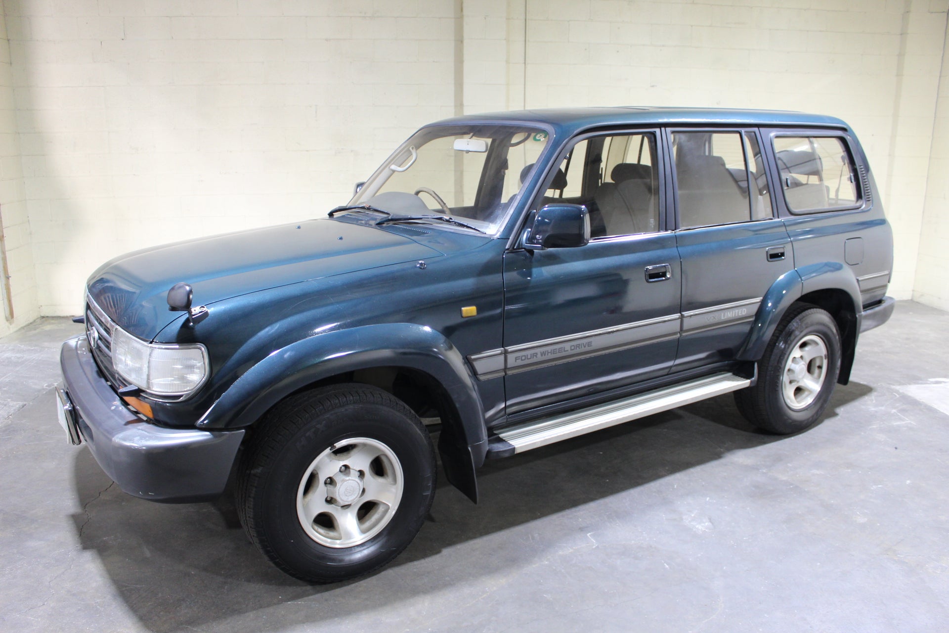 Toyota Landcruiser For Sale 1995 JDM RHD Limited VX  FZJ80 4x4